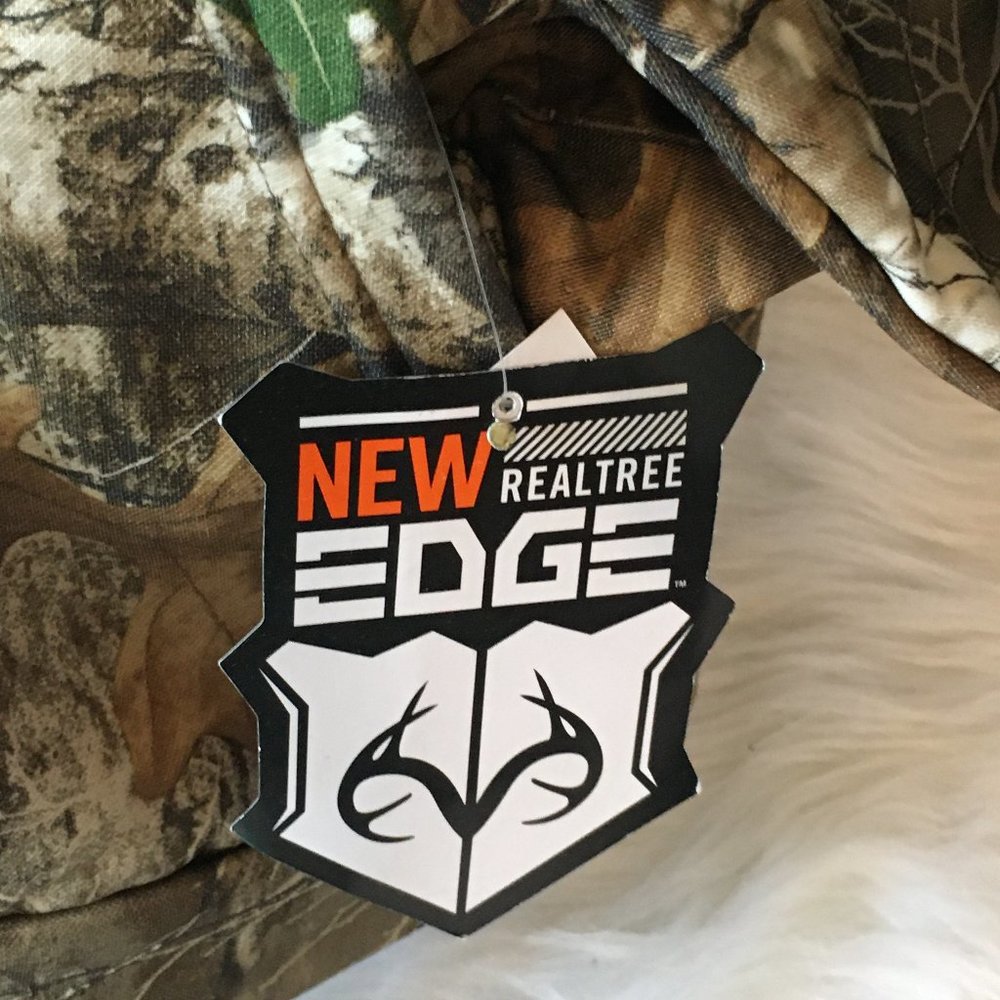 Men's Realtree Edge Camouflage Pullover Hoodie - Picture 4 of 7